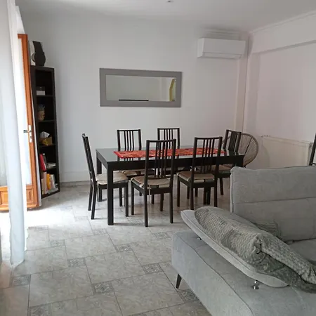 Maison 4 Chambres, Climatisée, Terrasse, Garage Cadre Paisible 8egli10 *