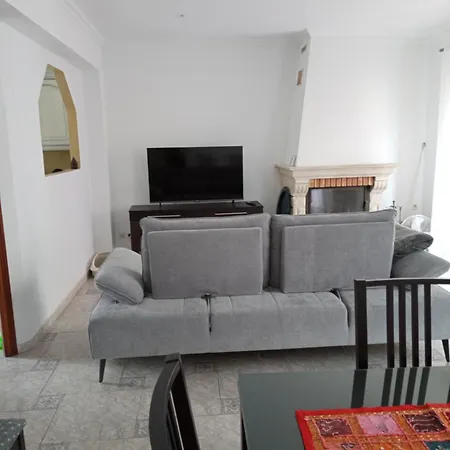 Maison 4 Chambres, Climatisée, Terrasse, Garage Cadre Paisible 8egli10