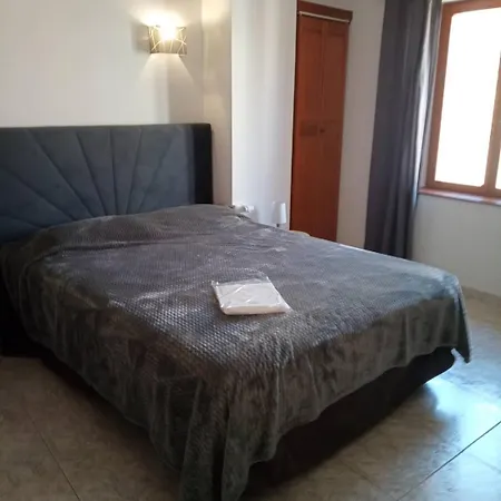 Maison 4 Chambres, Climatisee, Terrasse, Garage Cadre Paisible 8egli10 *